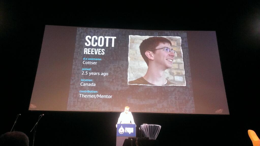 dries recognizing mentors in prague keynote, photo by Scor
